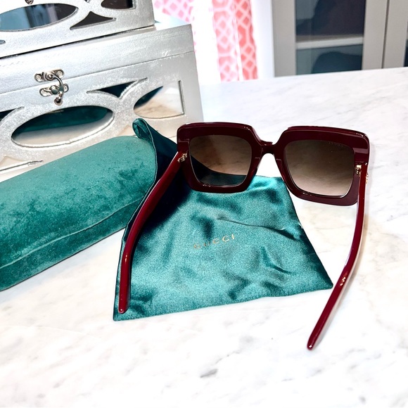 Brown Gucci Square Women’s Sunglasses - Picture 2 of 6